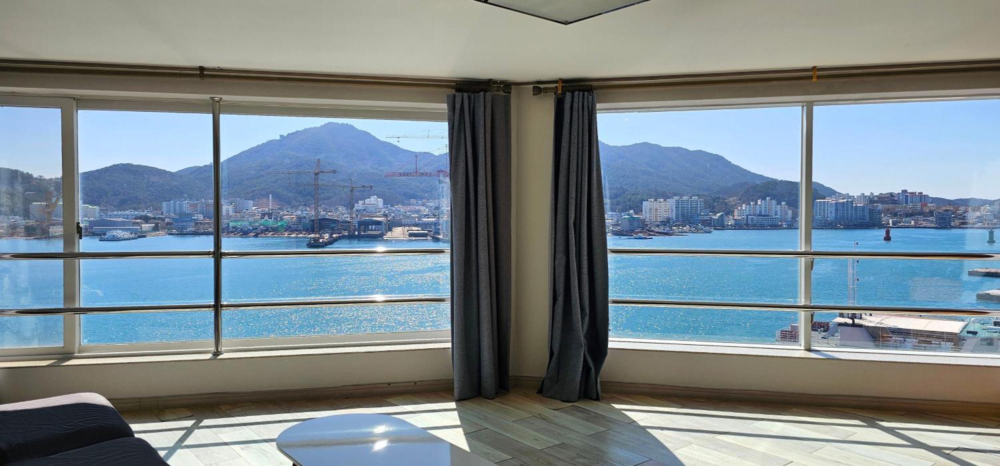 Hansan Hotel Tongyeong Exteriör bild